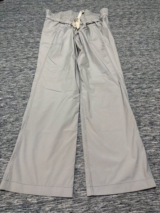 lululemon athletica Pants - Lululemon Swift Mid-Rise Wide Leg Pants Size 6